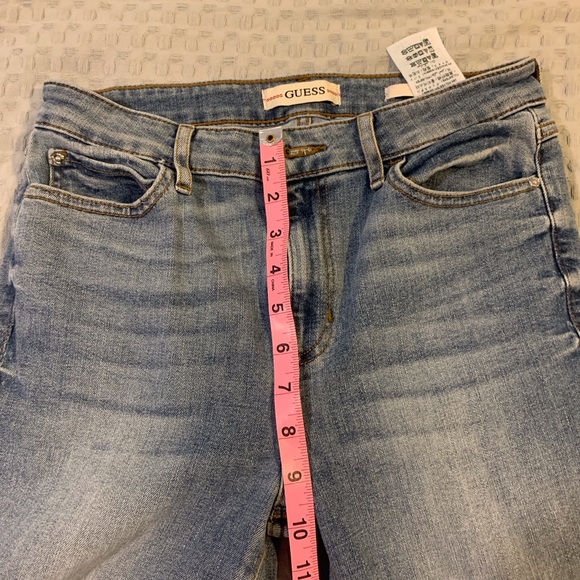 Guess jeans BNWOT - Picture 9 of 13